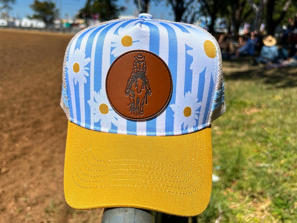 Sunshine Daisy Trucker Cap | 718D0AE4-AFF9-42A3-A7A0-106C6B6BE6D8.JPG